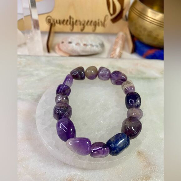 Purple Chevron Dream Amethyst Gemstone Nugget Bead Unisex Stretch Bracelet - Picture 3 of 5